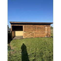 24ft x 12ft shelter and storage tack room