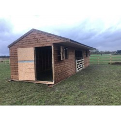 Apex Stable/Barn/Shelter36ft x 12ft. 