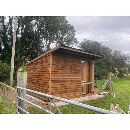 12x12 stable with Shetland door 