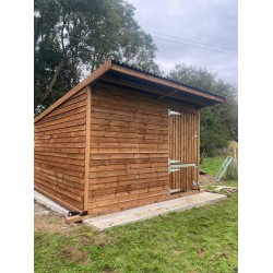 12x12 stable with Shetland door 